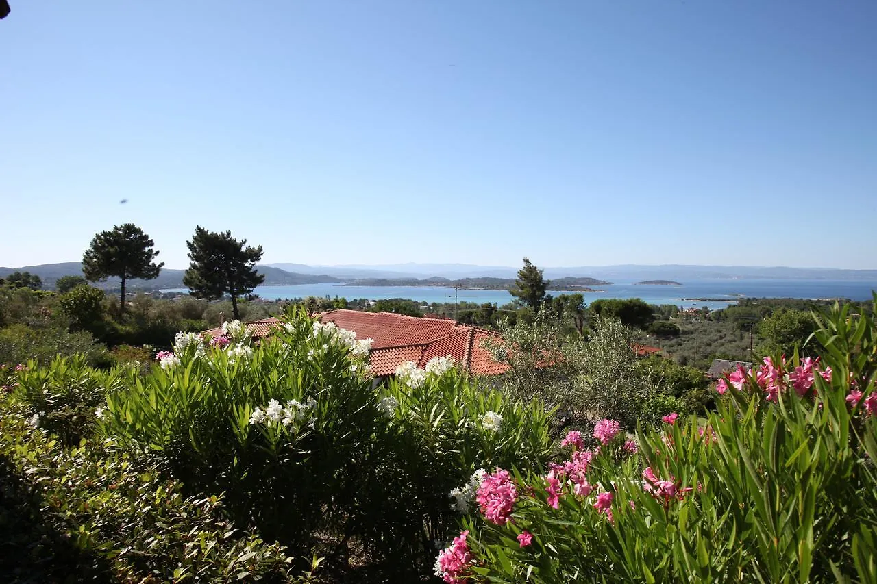 Elena Apartments & Studios Vourvourou