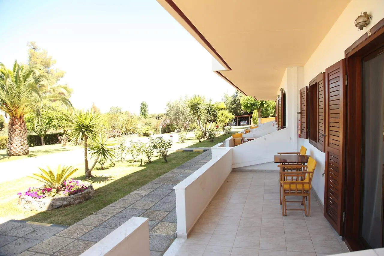 Elena Apartments & Studios Vourvourou Grecia